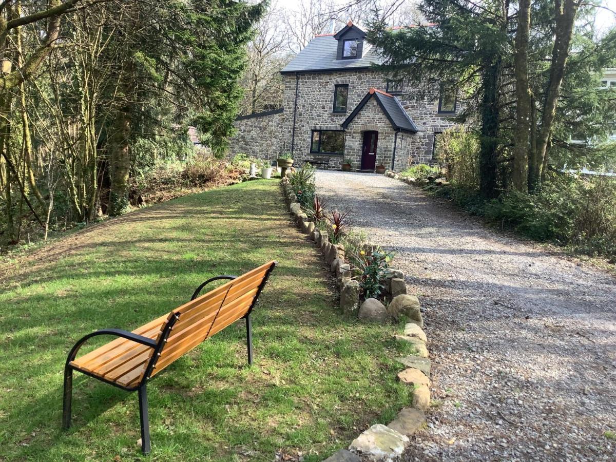 Little London Bed & Breakfast And Glamping Pod Hotel Abercraf Eksteriør billede