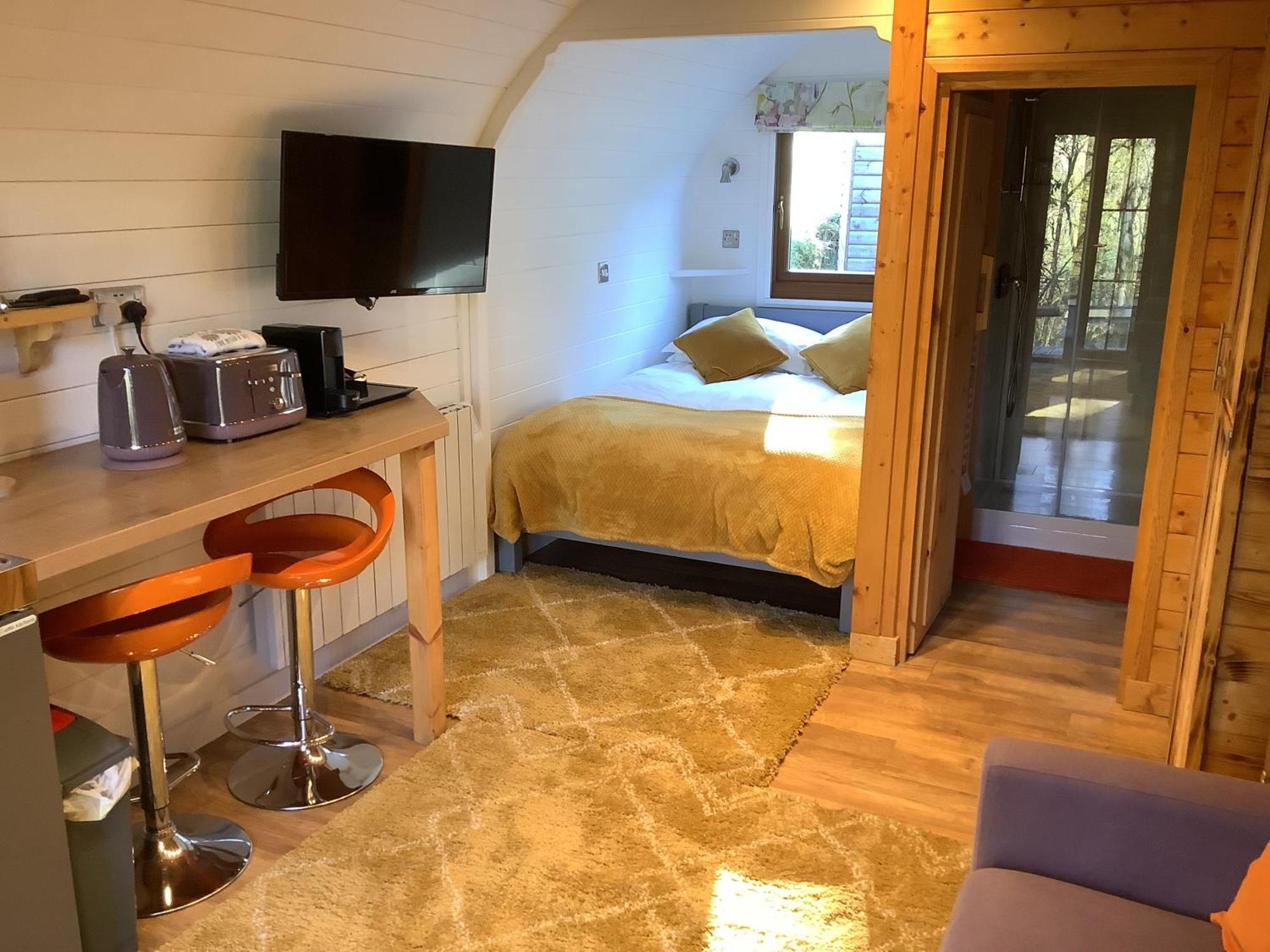 Little London Bed & Breakfast And Glamping Pod Hotel Abercraf Eksteriør billede